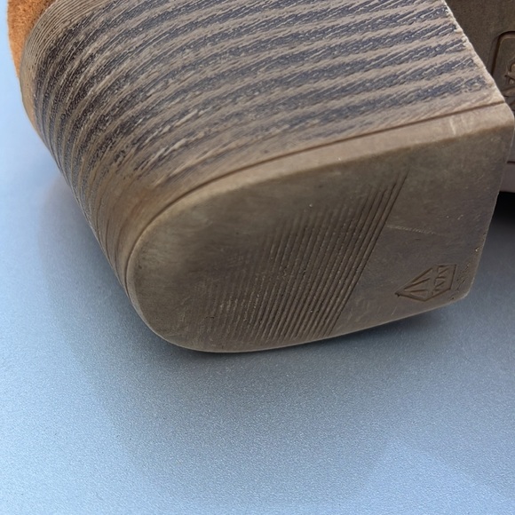 Rock & Candy tan suede ankle boots size 8.5 - Picture 8 of 9